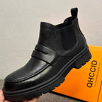 New high-top sports shoes - Premium leather casual shoes for men. Premium leather men's boots.