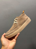 Men's high-top leather sports shoes, soft cowhide material casual shoes, comfortable and breathable upper.