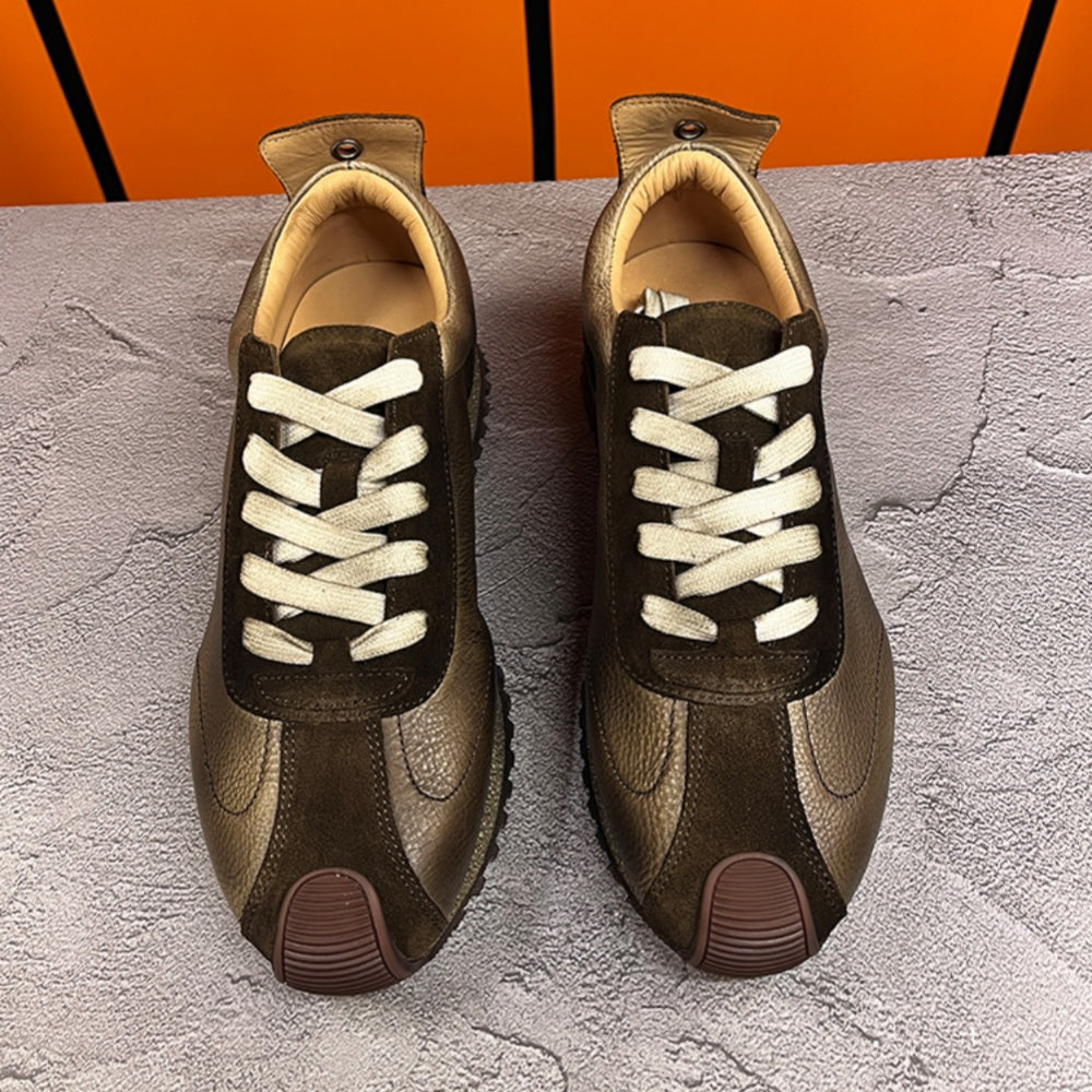 Men's lightweight and comfortable retro-style casual shoes, suitable for various occasions.