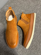 This Chelsea boot has a retro style and is both fashionable and beautiful. It is a warm, high-top boot.