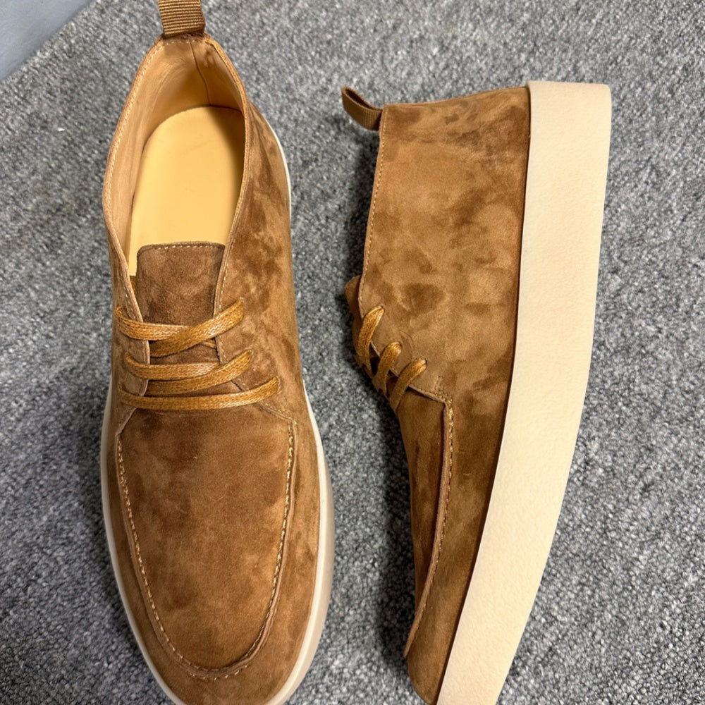 Men's high-top leather sports shoes, soft cowhide material casual shoes, comfortable and breathable upper.