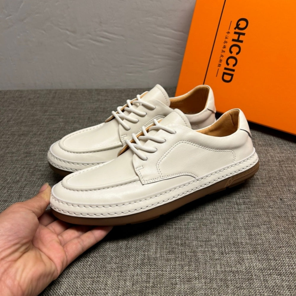 Men's genuine leather white sports shoes, casual shoes with comfortable and breathable design.