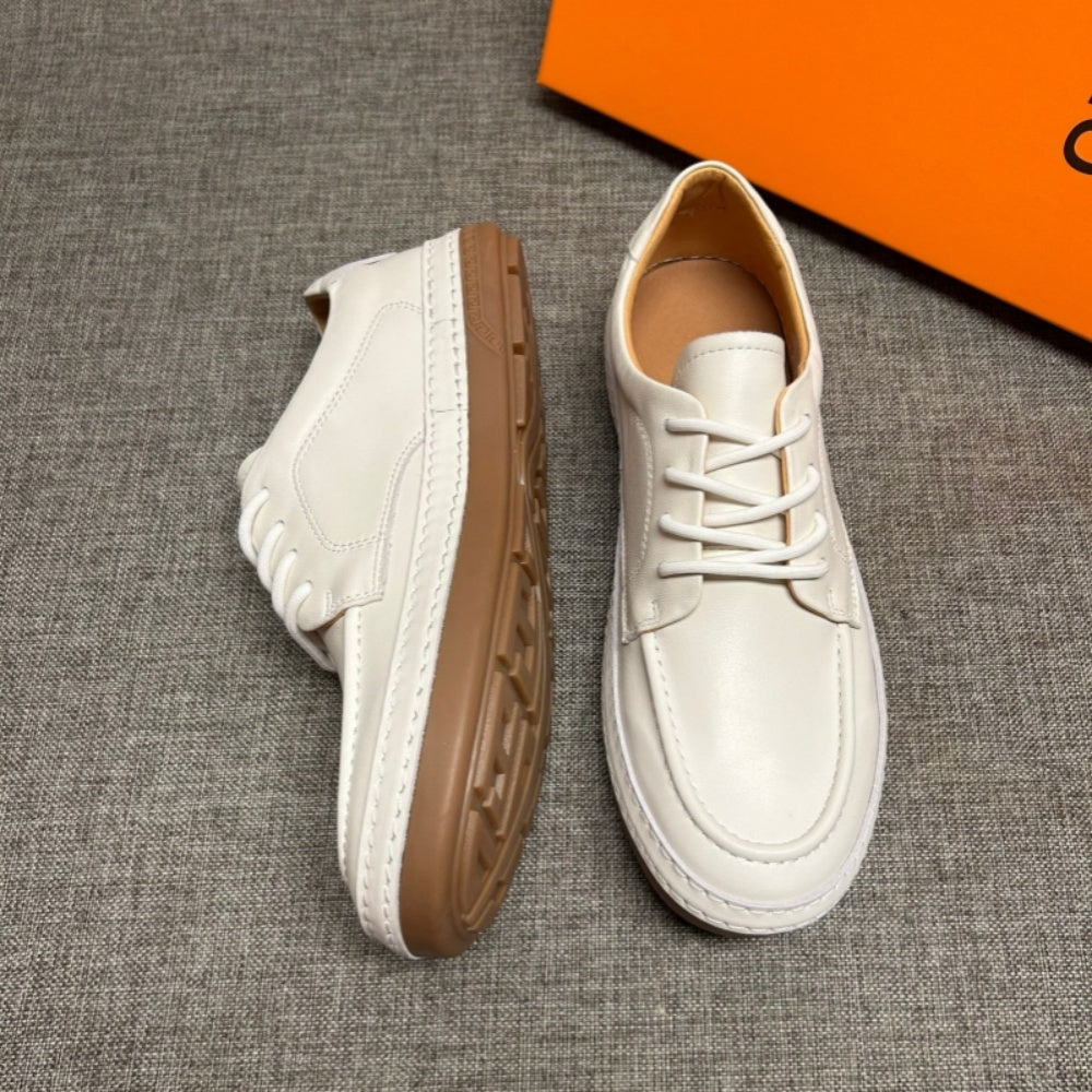 Men's genuine leather white sports shoes, casual shoes with comfortable and breathable design.