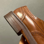 Leather retro engraving style men's business formal shoes. Made of top-quality genuine leather.