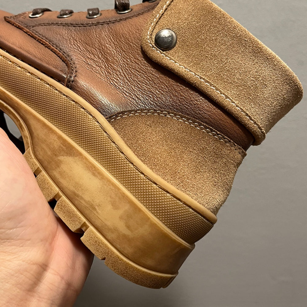 Retro high-top shoes made of genuine leather, with sewn shoelaces, short boot style, for men.