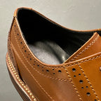 Leather retro engraving style men's business formal shoes. Made of top-quality genuine leather.