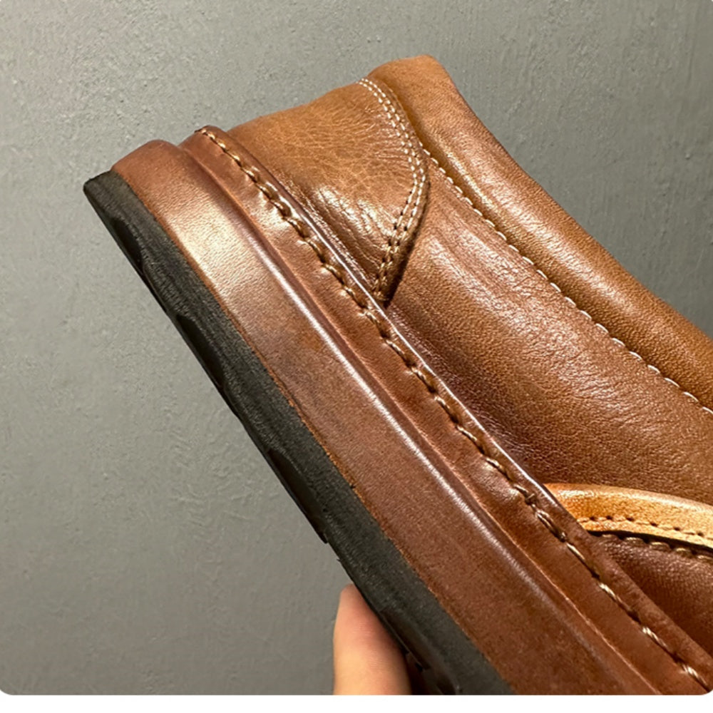 Men's leather shoes - Breathable soft-soled retro casual leather shoes, handcrafted loafers