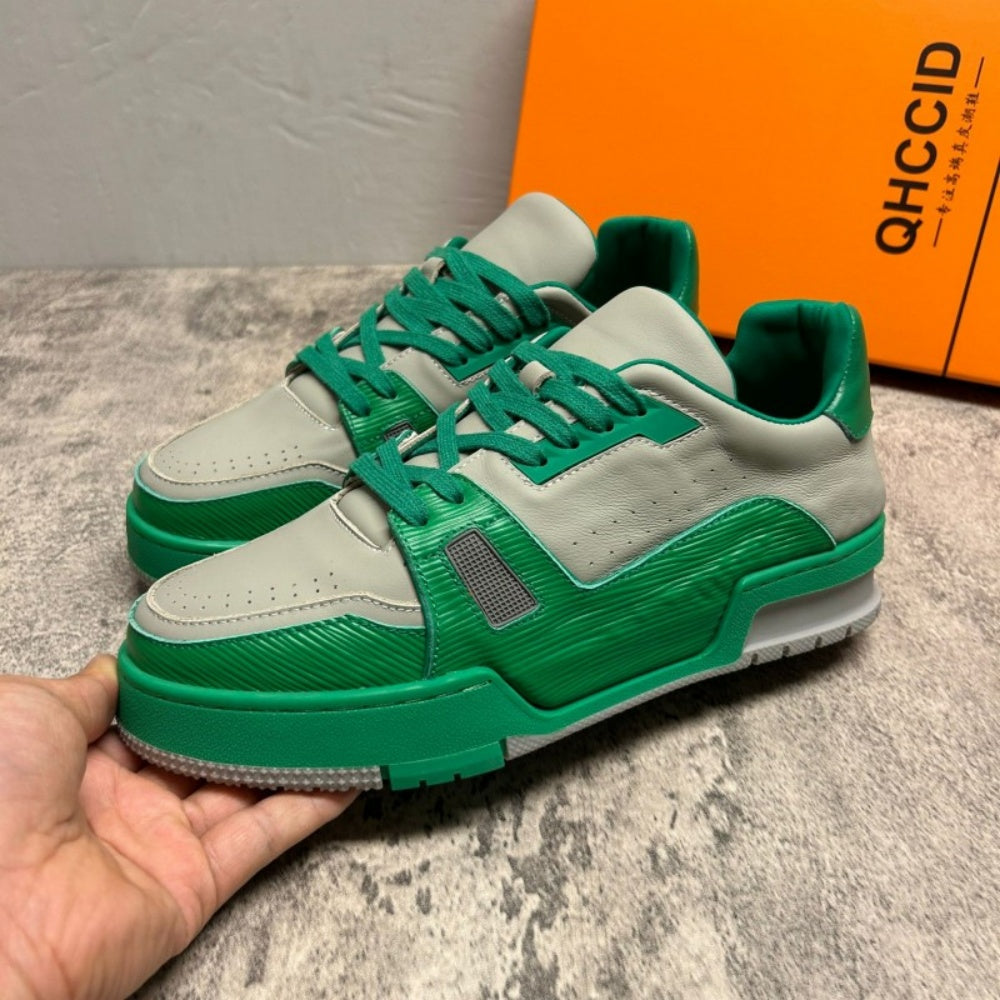 Men's genuine leather sports shoes - White thick-soled casual fashionable shoes - New and brand-new style