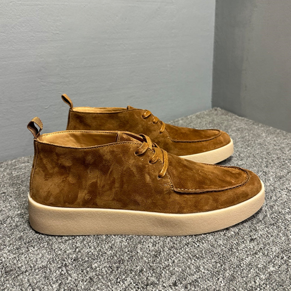 Men's high-top leather sports shoes, soft cowhide material casual shoes, comfortable and breathable upper.