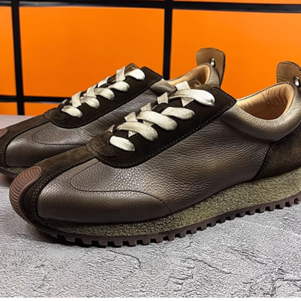 Men's lightweight and comfortable retro-style casual shoes, suitable for various occasions.
