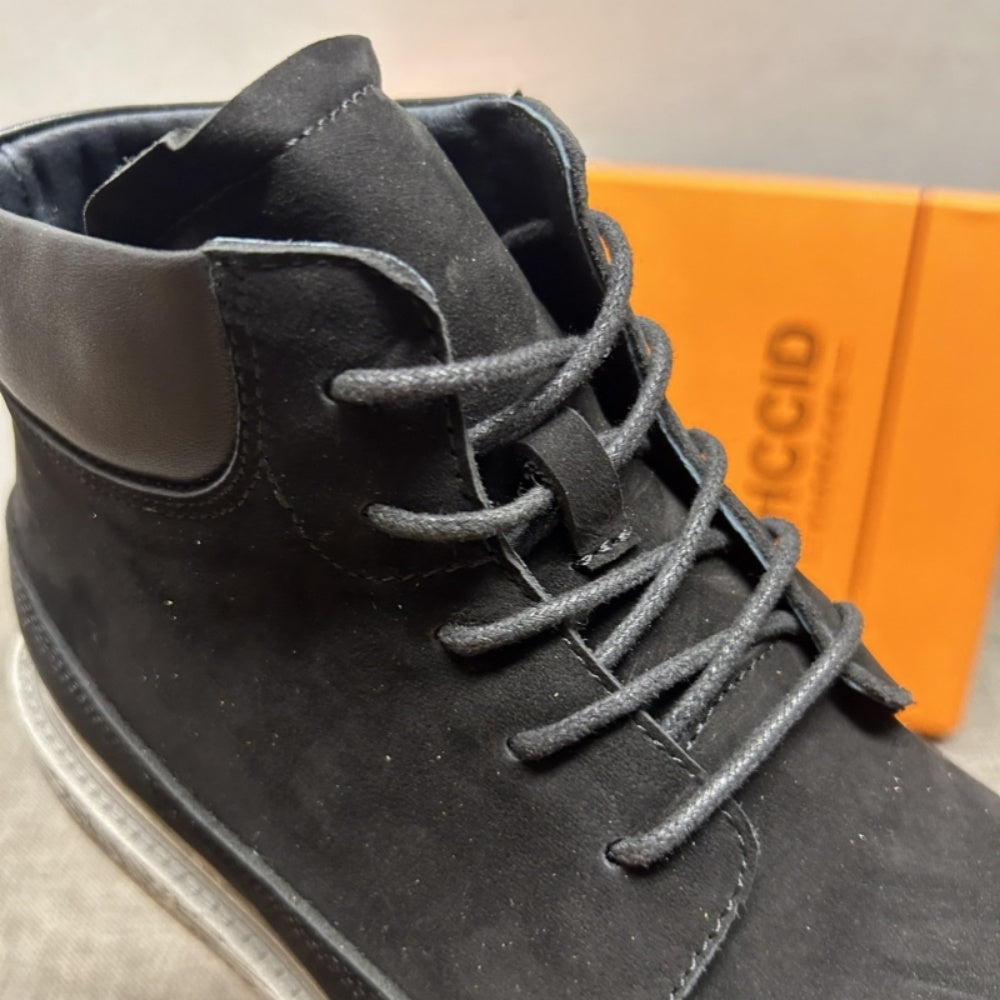 New European style high-top leather men's fashionable casual shoes / Men's fashionable short boots