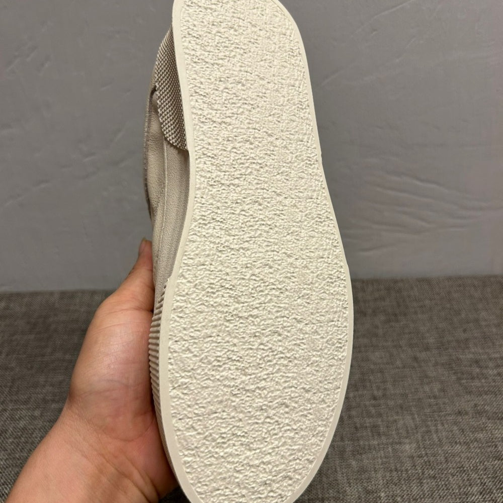 Men's leather stylish new trendy multi-functional breathable casual sports shoes. Trendy shoe style.