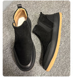 This Chelsea boot has a retro style and is both fashionable and beautiful. It is a warm, high-top boot.