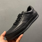 Made of leather material. Soft and comfortable casual shoes with elastic soles. Leather shoes