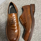 Leather retro engraving style men's business formal shoes. Made of top-quality genuine leather.