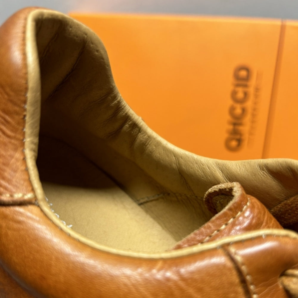 New men's leather retro shoes, men's low-top shoes, fashionable casual sports shoes