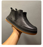 This Chelsea boot has a retro style and is both fashionable and beautiful. It is a warm, high-top boot.