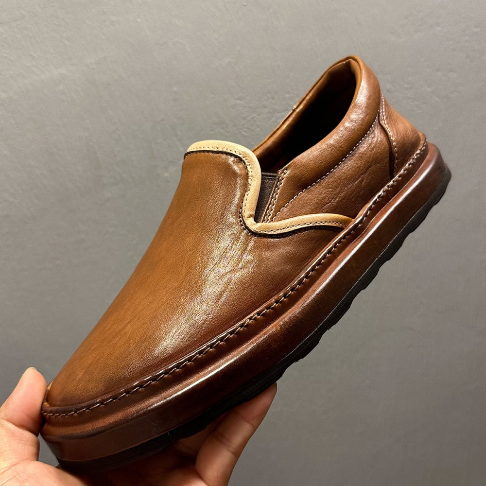 Men's leather shoes - Breathable soft-soled retro casual leather shoes, handcrafted loafers