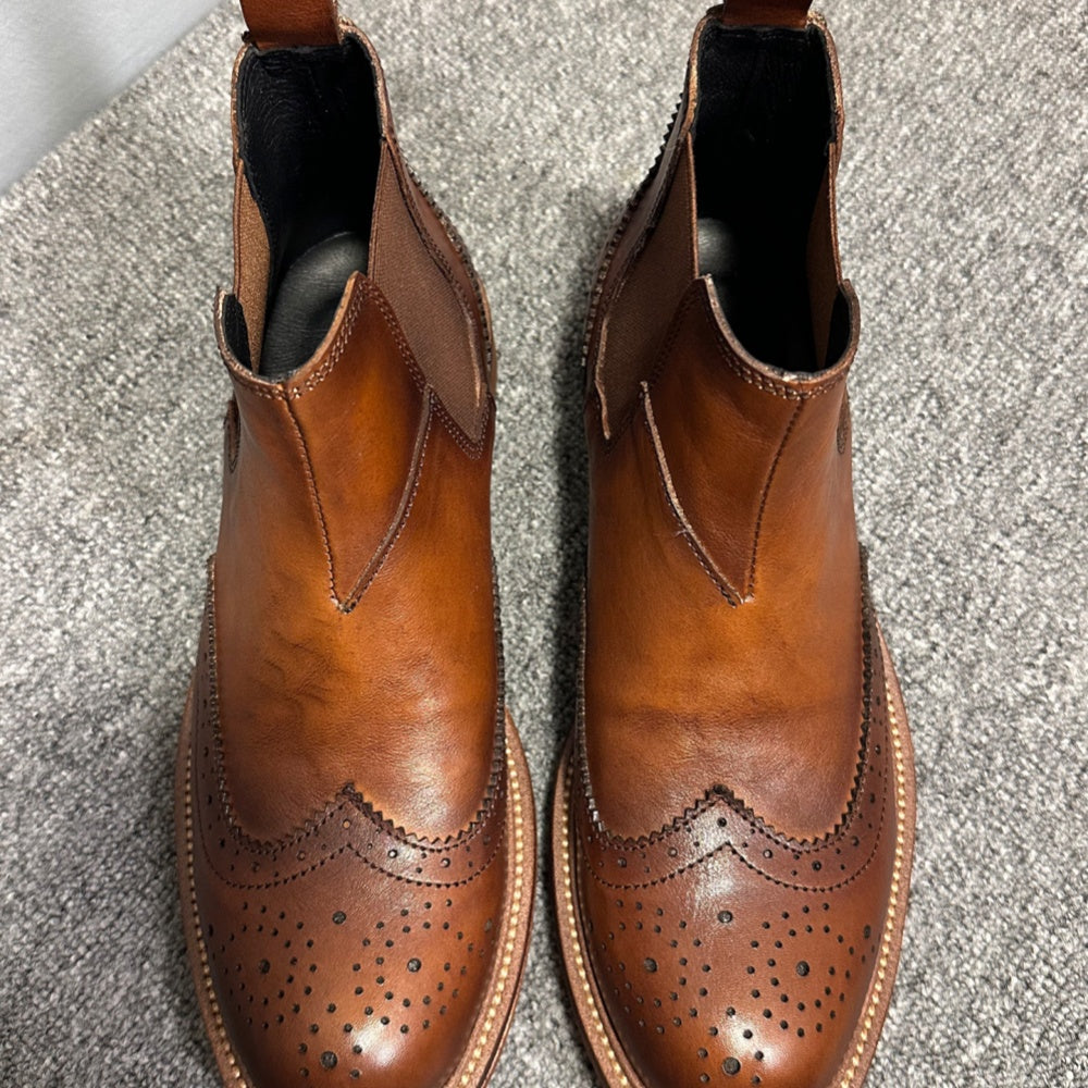 Men's high-end embossed Chelsea boots - made of top-quality leather by hand. High-top business shoes.