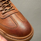 Men's casual sports shoes, fashionable and retro, made of high-quality leather, soft and comfortable.