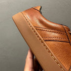 Men's casual sports shoes, fashionable and retro, made of high-quality leather, soft and comfortable.