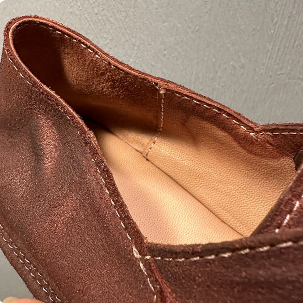 Men's handcrafted casual leather shoes - Soft leather, adjustable laces to ensure breathability