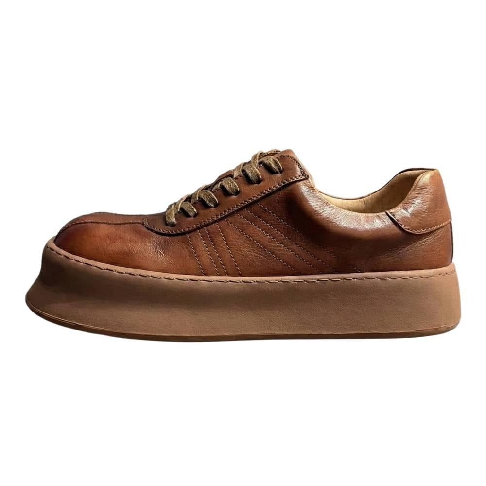 Retro cowhide casual men's shoes, thick-soled platform shoes - fashionable sports shoes