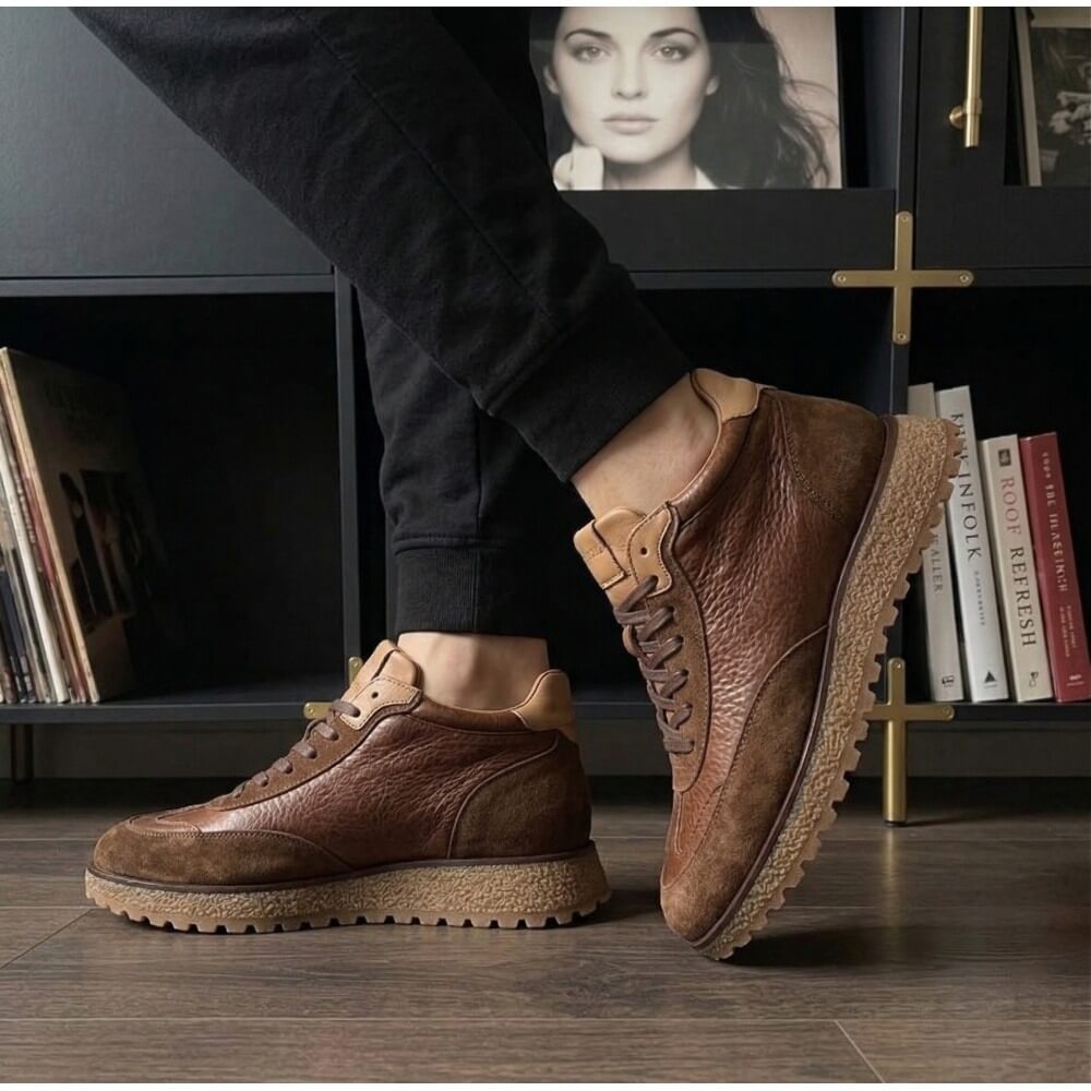 QHCCID | Making vintage training shoes