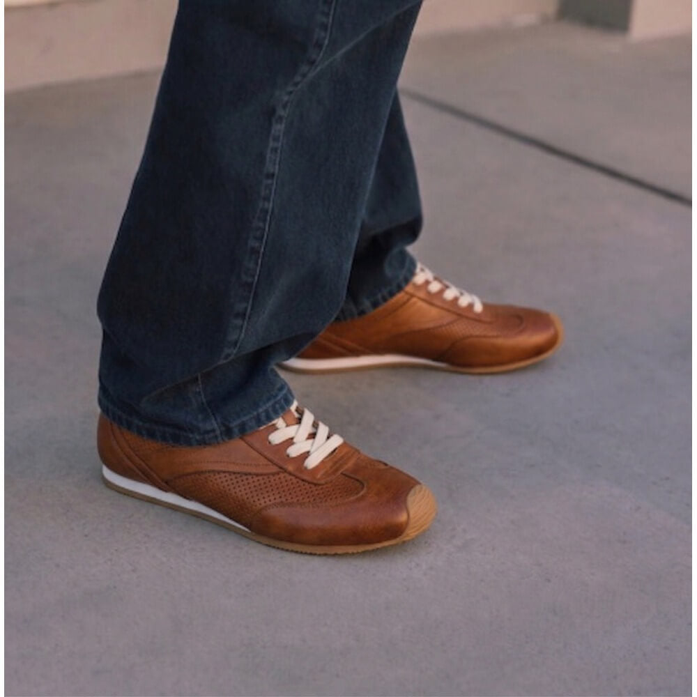 QHCCID | Breathable Leather Casual Training Shoes