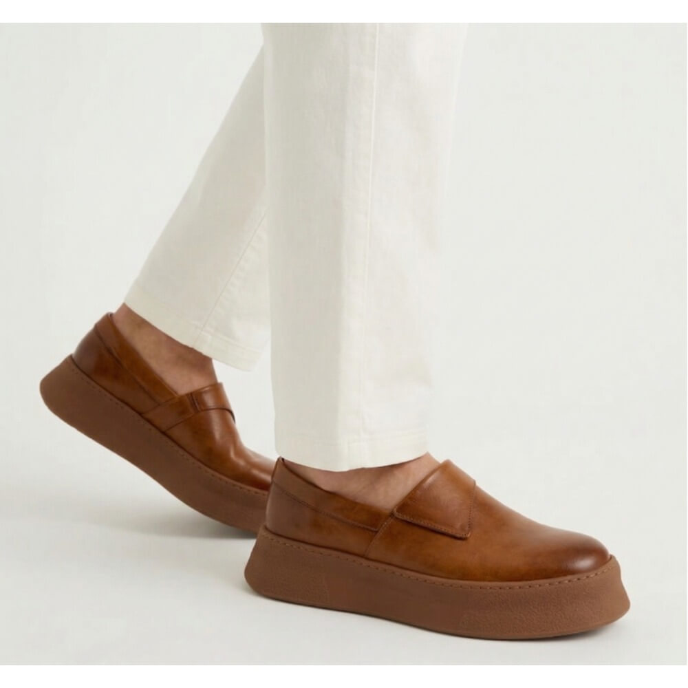 QHCCID | Thick-soled glossy casual shoes