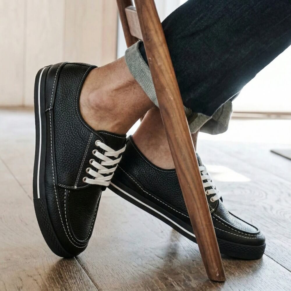 QHCCID | Minimalist Sneakers (Casual Style)