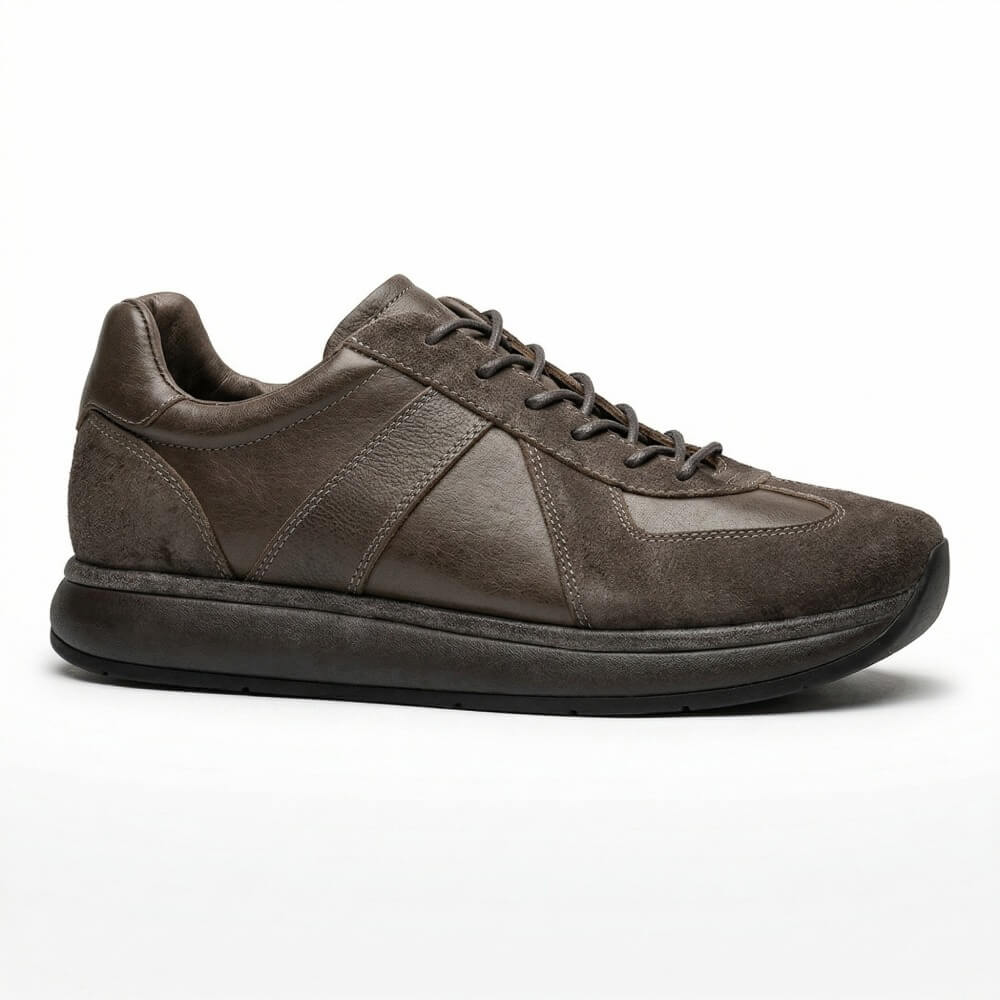 QHCCID | Making Vintage Casual Sports Shoes