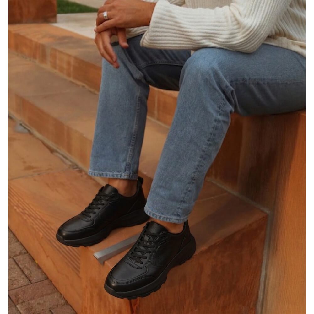 QHCCID | Thick-soled Commuting Sneakers