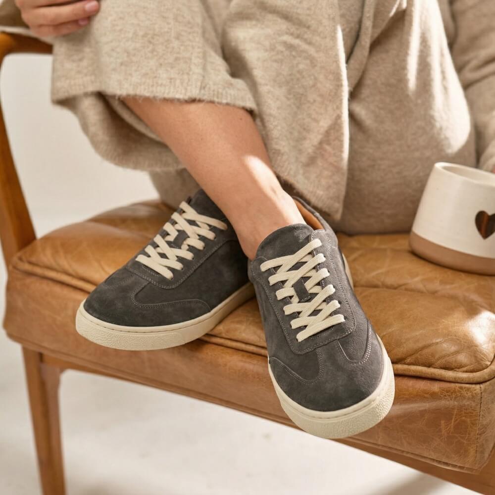 QHCCID | Fur-faced casual sneakers