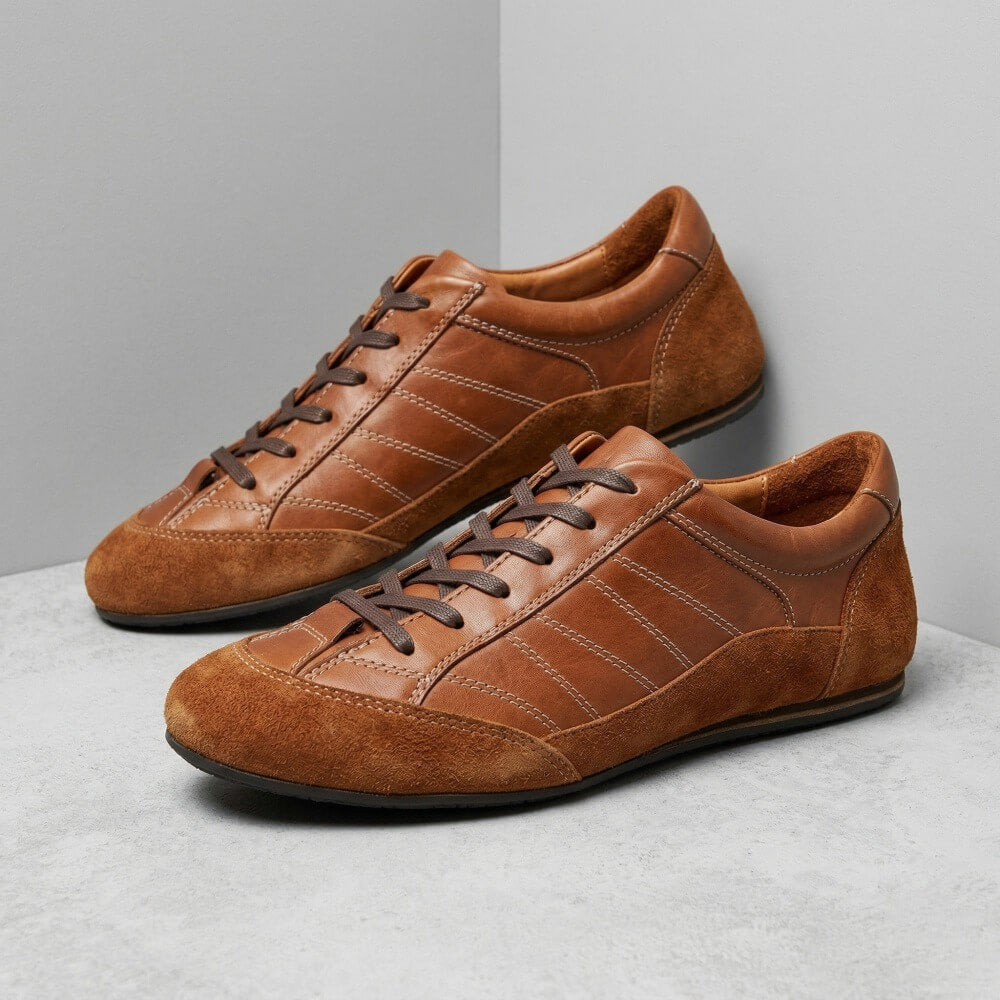 QHCCID | Vintage Training Shoes