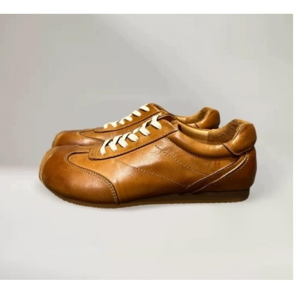 QHCCID | Vintage training shoes