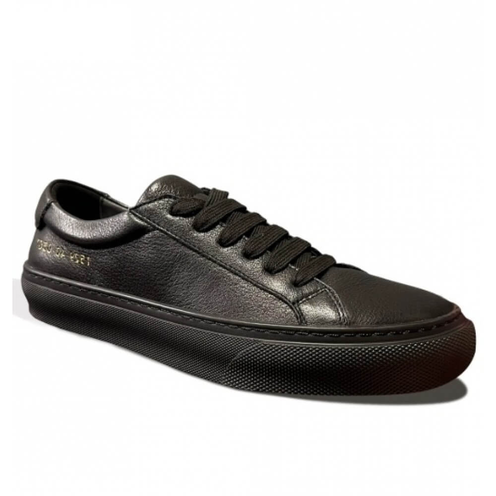 QHCCID | Leather sneakers with a white color