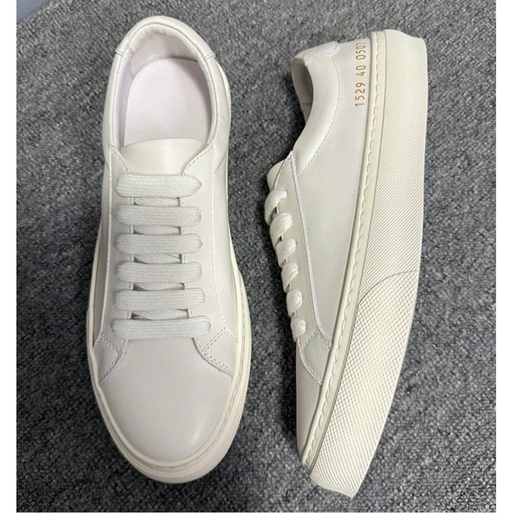 QHCCID | Leather sneakers with a white color