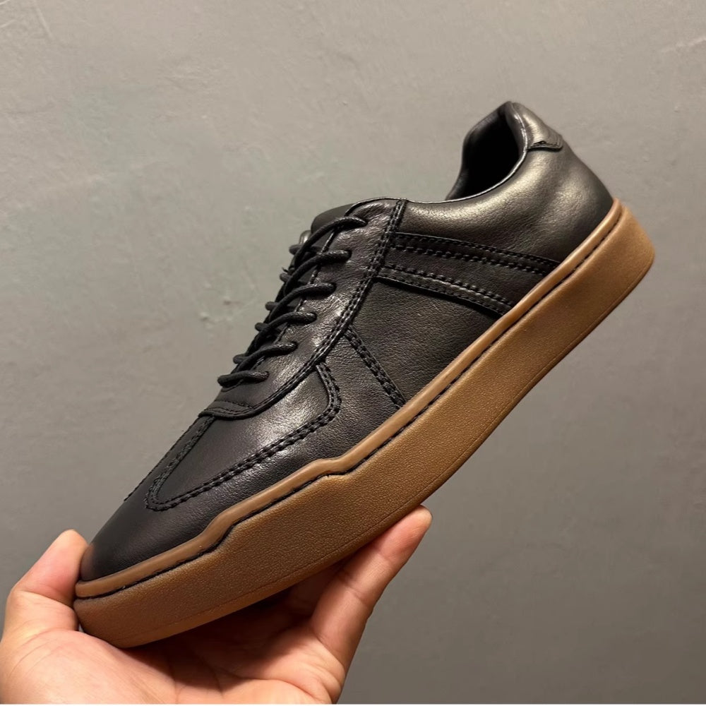 Men's casual sports shoes, fashionable and retro, made of high-quality leather, soft and comfortable.