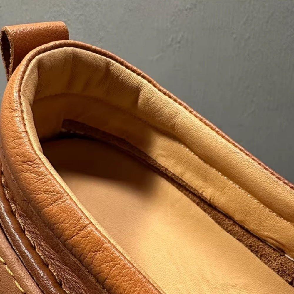 New style genuine leather loafers for men - casual, laid-back shoes with soft leather and thick sole.