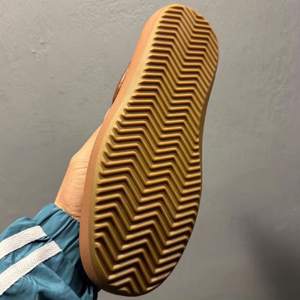 New style retro top-grain cowhide platform casual sneakers made of genuine leather, handcrafted.