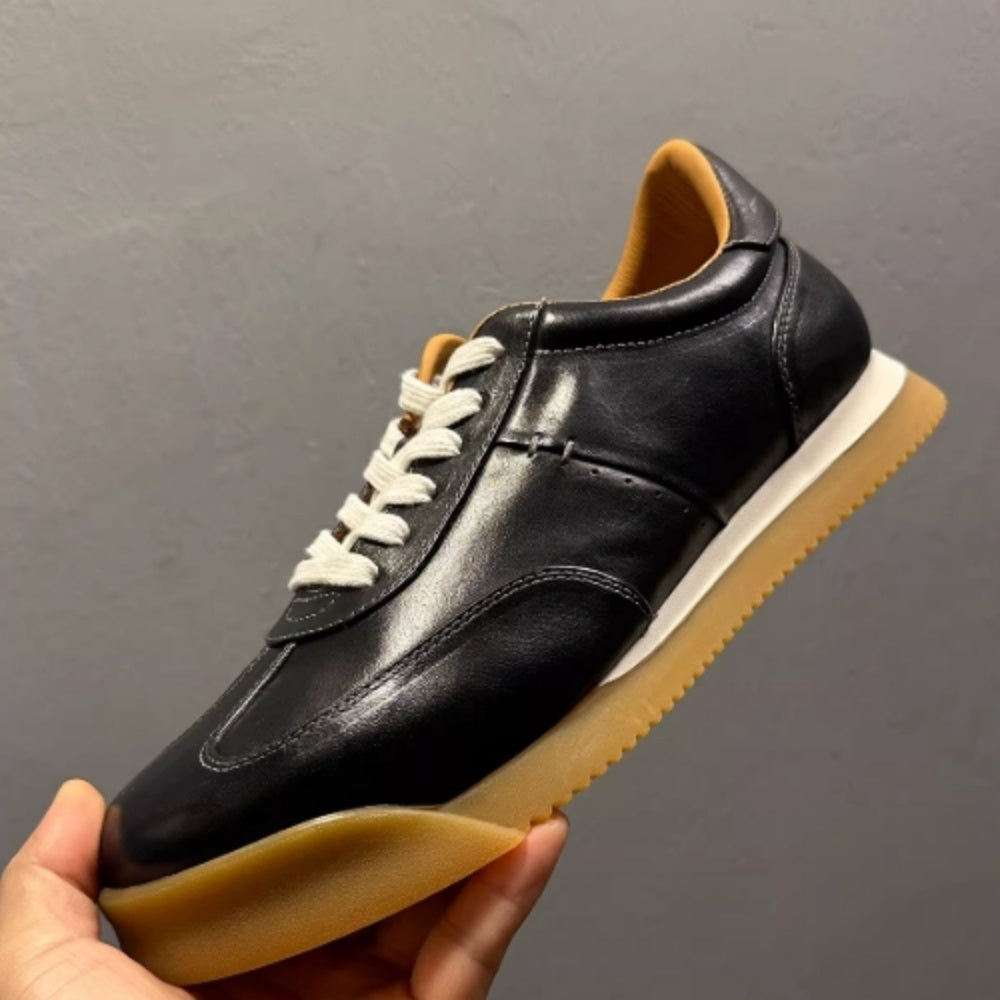 Men's retro leather training shoes, in a sports shoe style, with a retro and lightweight design