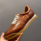 Men's retro leather training shoes, in a sports shoe style, with a retro and lightweight design