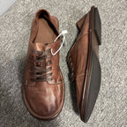 Men's handcrafted casual leather shoes - Soft leather, adjustable laces to ensure breathability