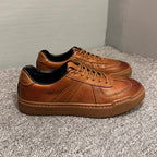 Men's casual sports shoes, fashionable and retro, made of high-quality leather, soft and comfortable.