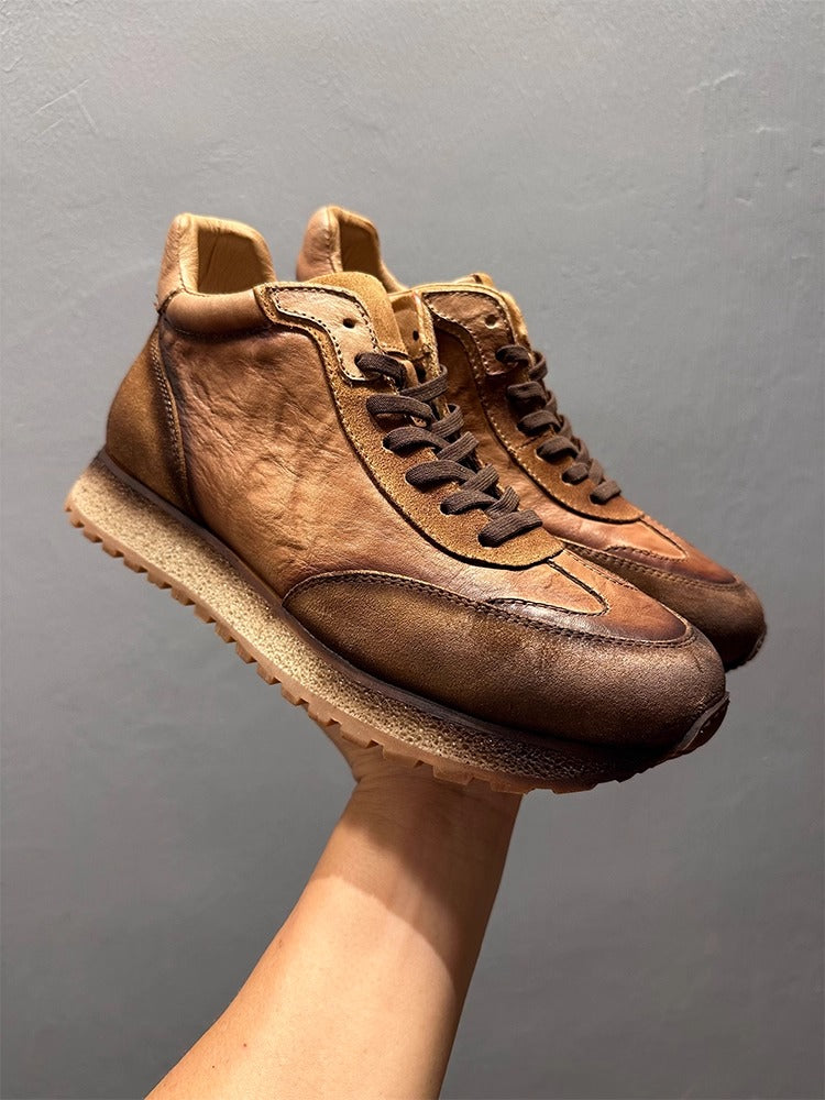 High-top sports shoes with a platform design, featuring a casual, fashionable and retro style.