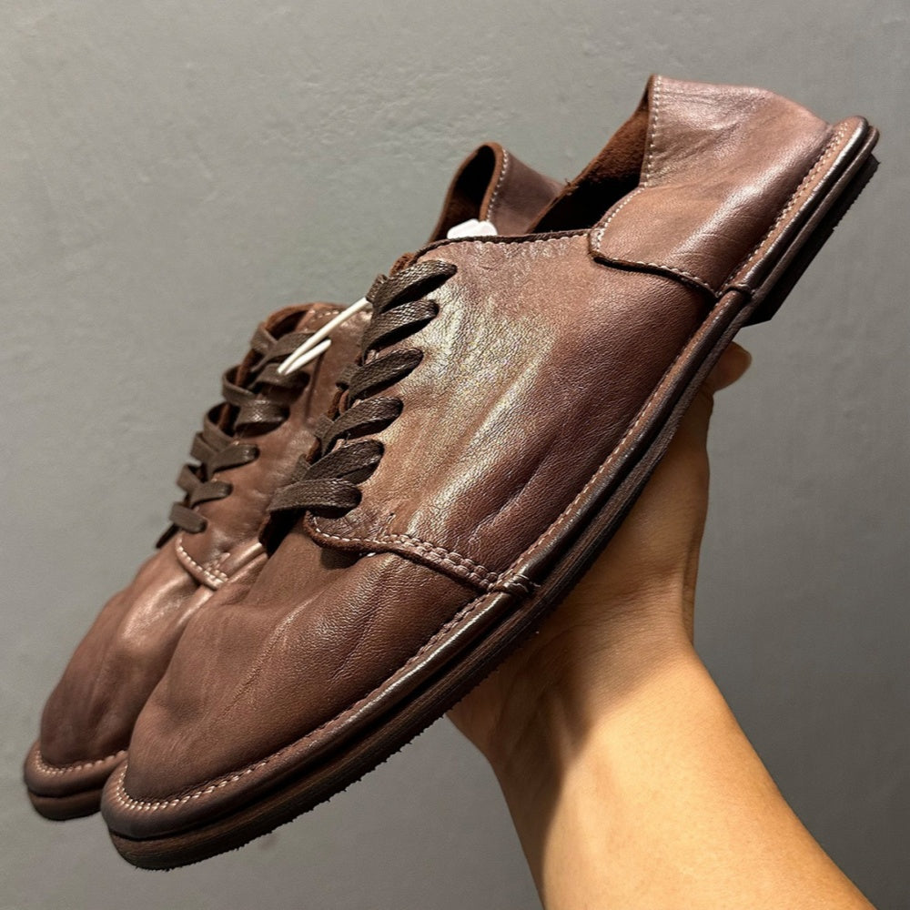 Men's handcrafted casual leather shoes - Soft leather, adjustable laces to ensure breathability