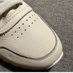 New vintage leather shoes with a thick sole and an elastic surface, they are fashionable sports shoes.