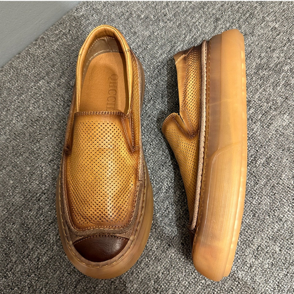 Leather hollowed-out breathable sneakers, casual shoes made of lightweight and soft cowhide.