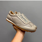 Top-quality genuine leather sports shoes, breathable casual shoes. Soft sole, made of pure leather.